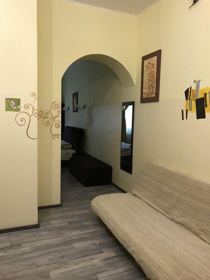 Art On Sumskaya Street Apartment *
